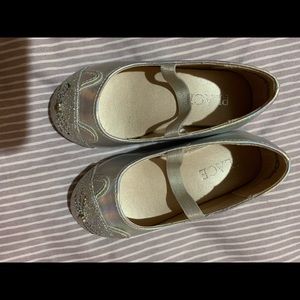 Size 5 silver children place shoes for baby girl